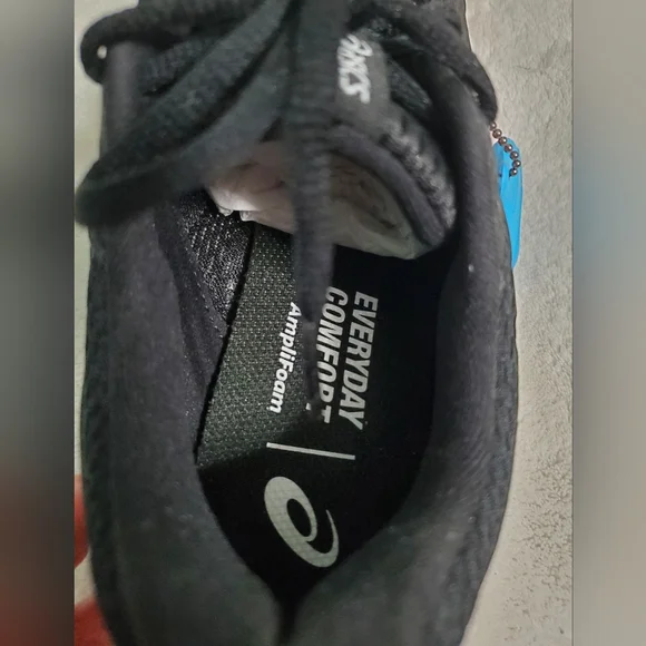 ASICS Gel AmpliFoam Running Shoes, Size 6.5 - Picture 4 of 9